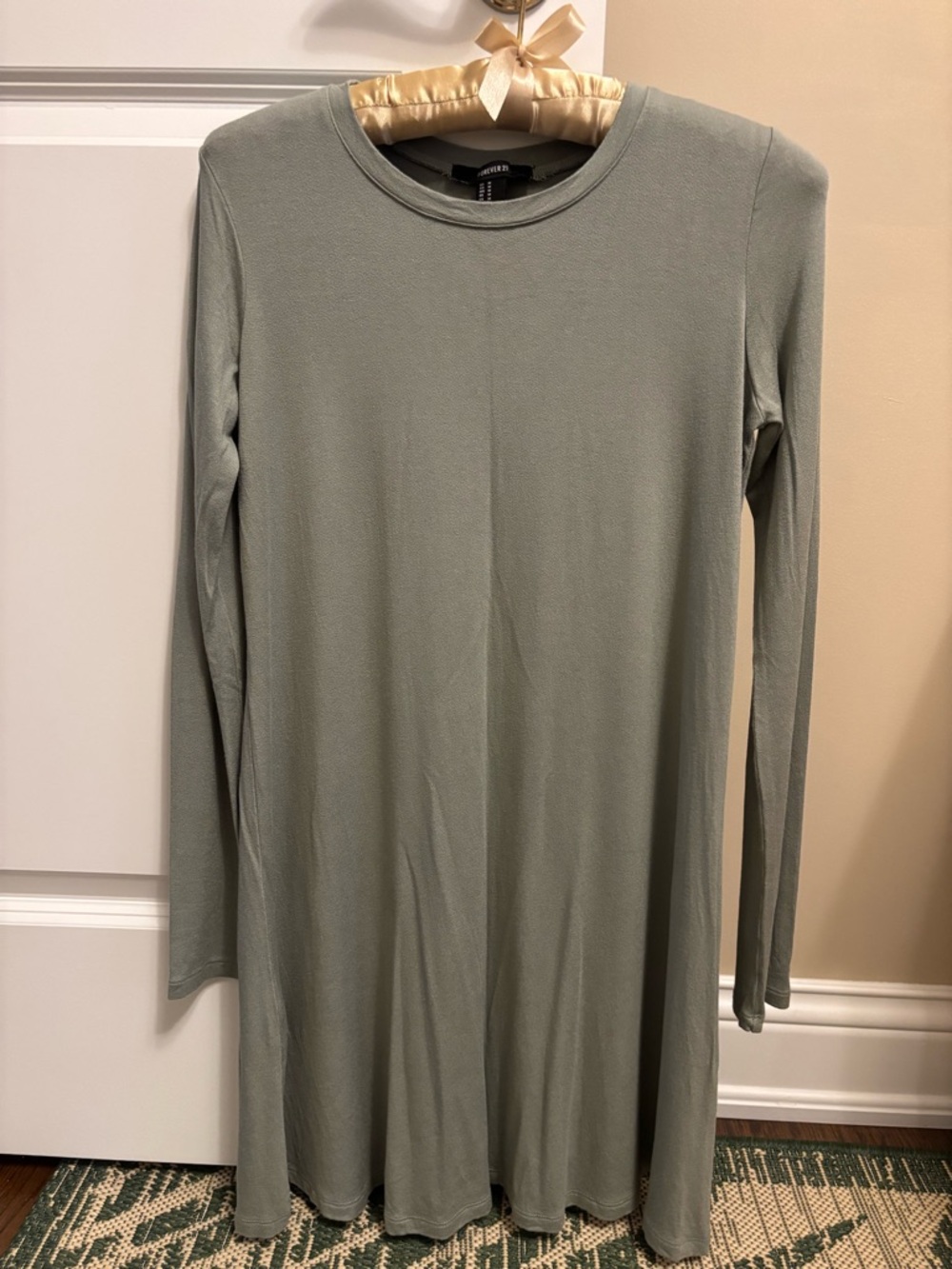 Forever 21 Sage Green Long Sleeve Midi Dress